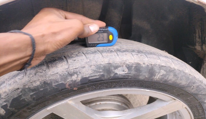 2018 Maruti Swift LXI, Petrol, Manual, 31,171 km, tyre