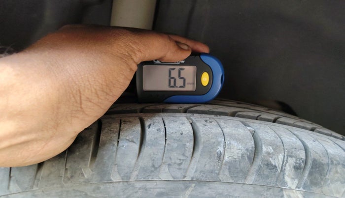 2016 Ford Figo Aspire TREND 1.2 PETROL, Petrol, Manual, 31,170 km, tyre