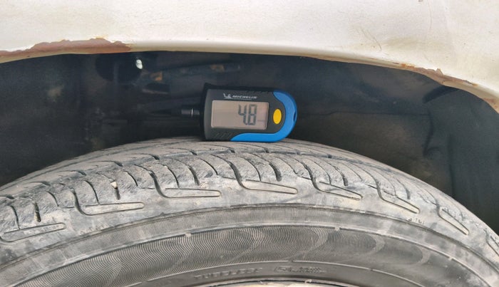 2013 Maruti Alto 800 LXI CNG, Petrol, Manual, 1,49,455 km, tyre