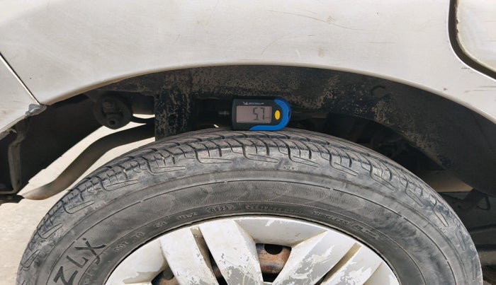 2013 Maruti Alto 800 LXI CNG, Petrol, Manual, 1,49,455 km, tyre