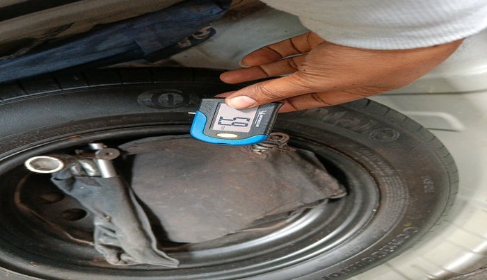 2013 Hyundai i20 MAGNA 1.2, Petrol, Manual, 1,18,000 km, tyre