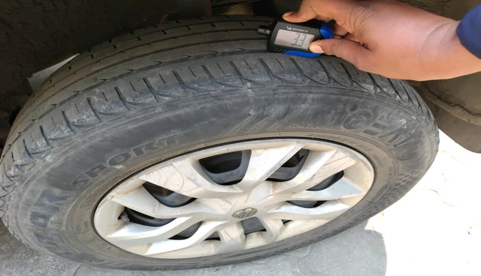 2016 Nissan Terrano XE (D), Diesel, Manual, 1,87,697 km, tyre