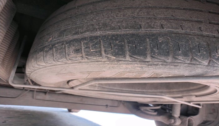 2016 Nissan Terrano XE (D), Diesel, Manual, 1,87,697 km, tyre