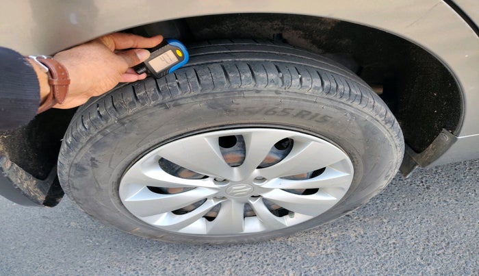 2017 Maruti Baleno DELTA PETROL 1.2, Petrol, Manual, 1,18,985 km, tyre