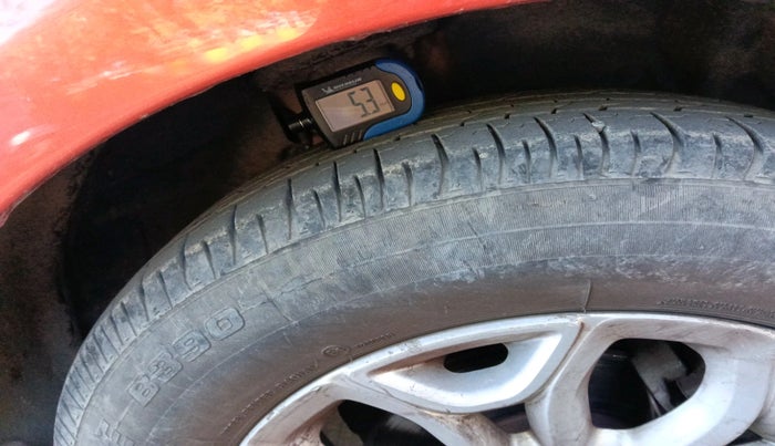 2015 Ford Ecosport TITANIUM 1.0L ECOBOOST, Petrol, Manual, 99,235 km, tyre