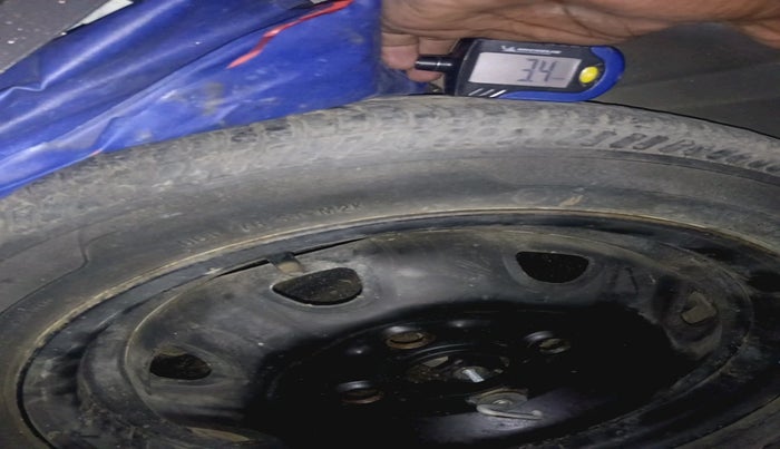 2015 Maruti Alto K10 VXI, Petrol, Manual, 63,024 km, tyre