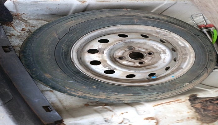 2017 Maruti Swift Dzire TOUR DIESEL, Diesel, Manual, 1,50,395 km, tyre