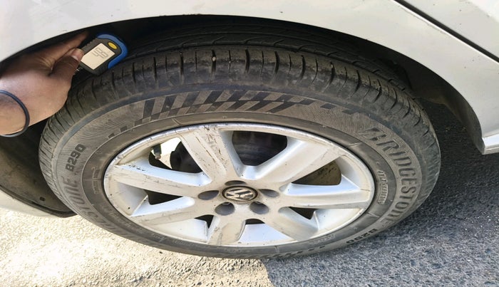 2011 Volkswagen Polo HIGHLINE DIESEL, Diesel, Manual, 1,56,919 km, tyre