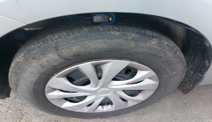 2018 Maruti Swift VXI, Petrol, Manual, 74,707 km, tyre