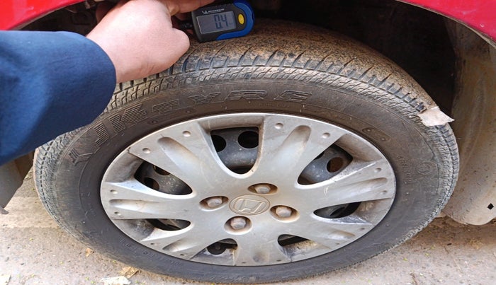 2015 Honda Brio S MT, Petrol, Manual, 64,776 km, tyre