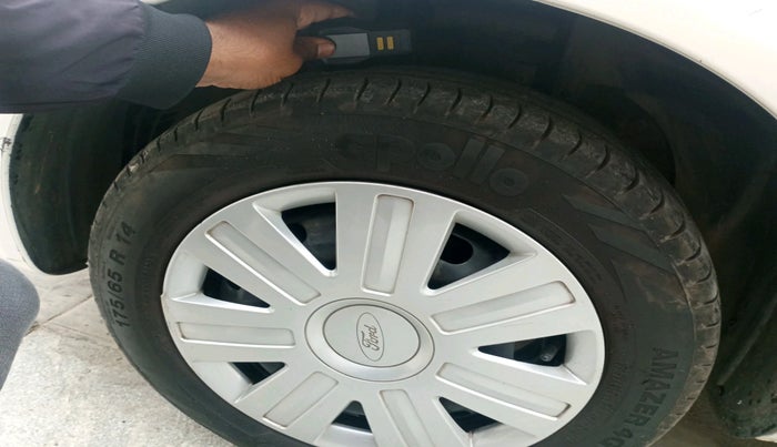 2014 Ford Classic LXI 1.4 DIESEL, Diesel, Manual, 60,286 km, tyre