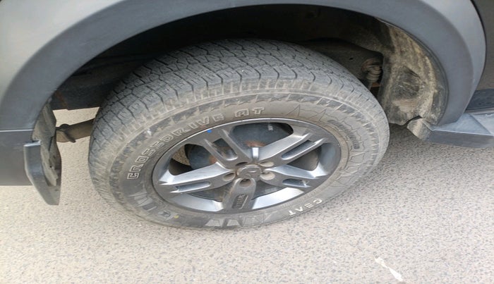 2024 Mahindra Thar LX D HT 2WD MT, Diesel, Manual, 38,214 km, tyre