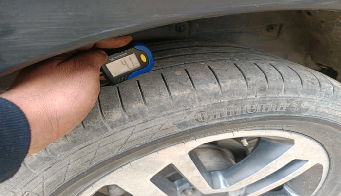 2018 Tata Hexa XT 4X2 6 STR, Diesel, Manual, 1,63,191 km, tyre