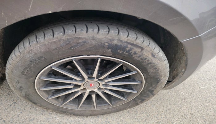 2018 Tata TIGOR XE PETROL, CNG, Manual, 79,500 km, tyre