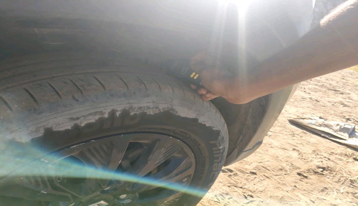 2021 Maruti Vitara Brezza ZXI, Petrol, Manual, 72,320 km, tyre