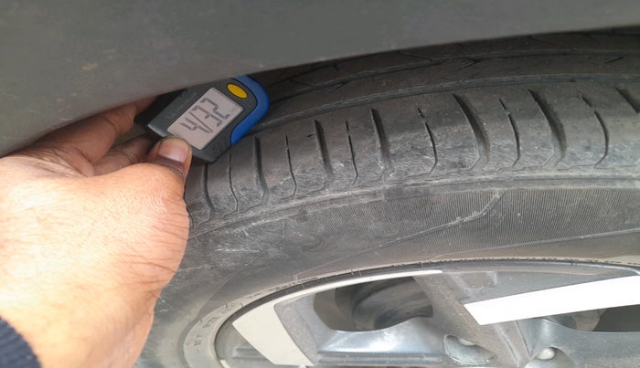 2019 Hyundai VENUE SX PLUS 1.0 TURBO DCT, Petrol, Automatic, 38,448 km, tyre