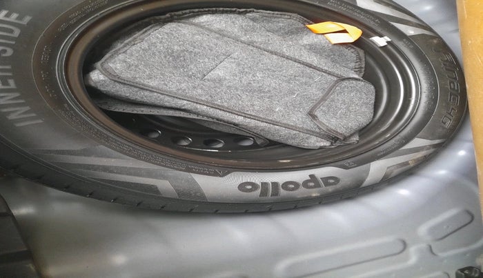 2019 Hyundai VENUE SX PLUS 1.0 TURBO DCT, Petrol, Automatic, 38,448 km, tyre