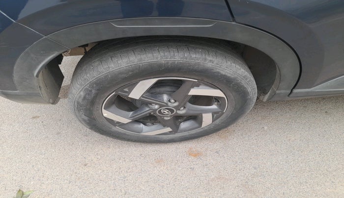 2019 Hyundai VENUE SX PLUS 1.0 TURBO DCT, Petrol, Automatic, 38,448 km, tyre