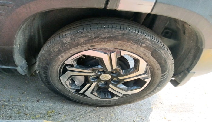 2023 Maruti BREZZA VXI, Petrol, Manual, 39,241 km, tyre