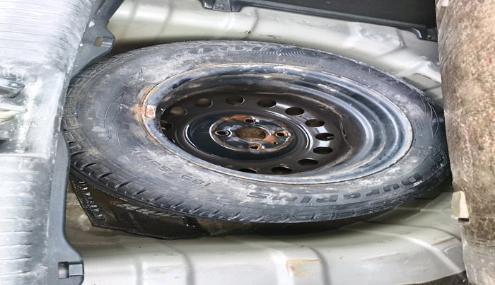 2014 Hyundai i20 ASTA 1.2, Petrol, Manual, 99,677 km, tyre