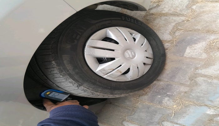 2022 Maruti Alto LXI OPT CNG, Petrol, Manual, 54,295 km, tyre