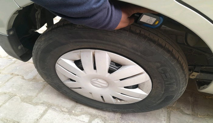 2022 Maruti Alto LXI OPT CNG, Petrol, Manual, 54,295 km, tyre