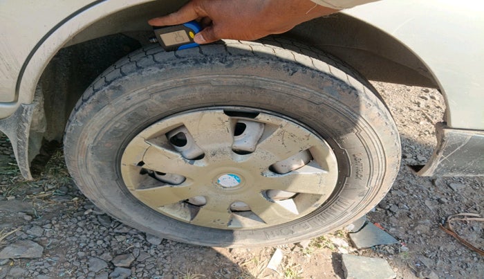 2012 Maruti Eeco 7 STR, Petrol, Manual, 1,28,520 km, tyre