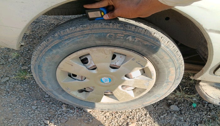 2012 Maruti Eeco 7 STR, Petrol, Manual, 1,28,520 km, tyre