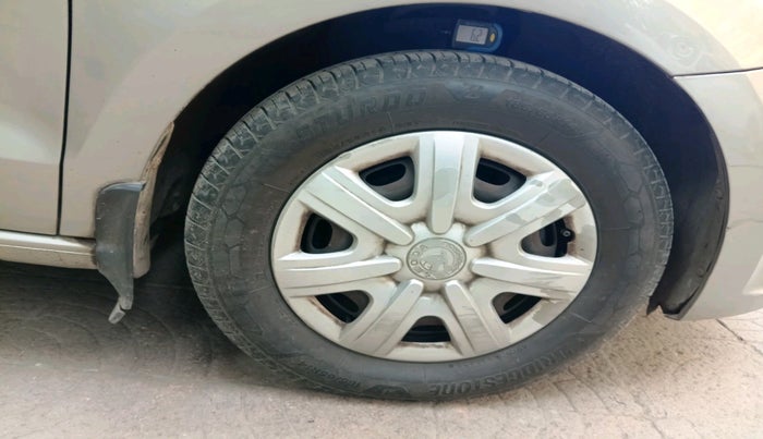 2012 Skoda Rapid ACTIVE 1.6 TDI CR MT, Diesel, Manual, 1,03,833 km, tyre