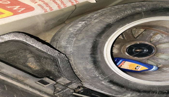 2012 Renault Fluence 1.5 E2, Diesel, Manual, 1,88,669 km, tyre