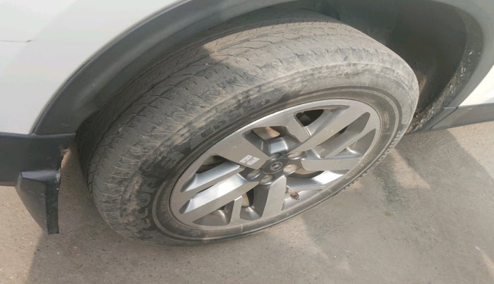 2023 Tata Safari XZA PLUS, Diesel, Automatic, 48,436 km, tyre