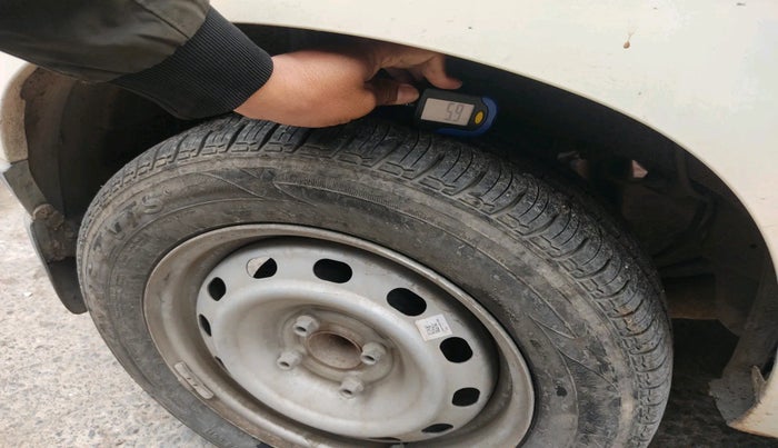 2018 Mahindra Kuv100 K2 TRIP CNG, Petrol, Manual, 52,049 km, tyre