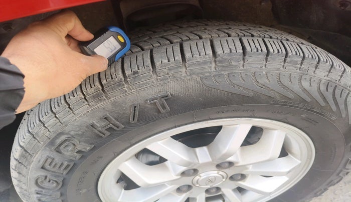 2016 Mahindra TUV300 T8, Diesel, Manual, 66,989 km, tyre