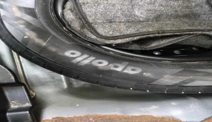 2019 Hyundai VENUE SX 1.4 CRDI, Diesel, Manual, 1,26,859 km, tyre