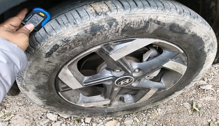 2019 Hyundai VENUE SX 1.4 CRDI, Diesel, Manual, 1,26,859 km, tyre