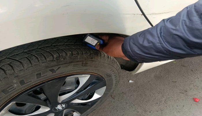 2011 Toyota Etios G, Petrol, Manual, 79,002 km, tyre