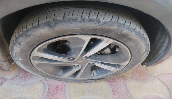 2022 Tata ALTROZ XZ PLUS DIESEL, Diesel, Manual, 60,318 km, tyre