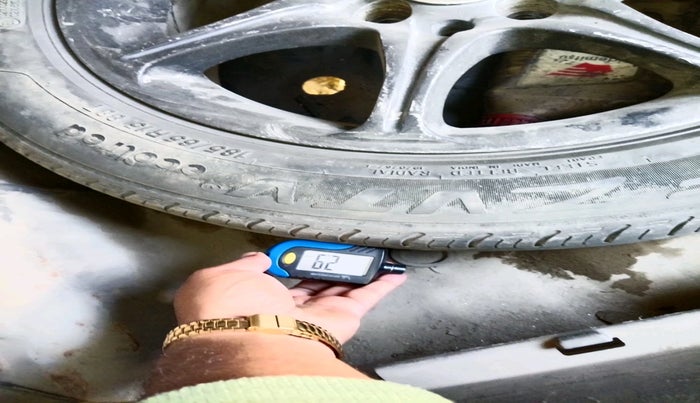 2012 Hyundai Verna FLUIDIC 1.4 CRDI, Diesel, Manual, 94,971 km, tyre