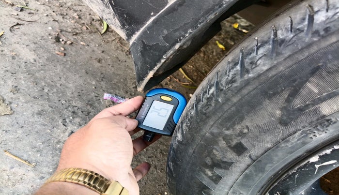 2012 Hyundai Verna FLUIDIC 1.4 CRDI, Diesel, Manual, 94,971 km, tyre