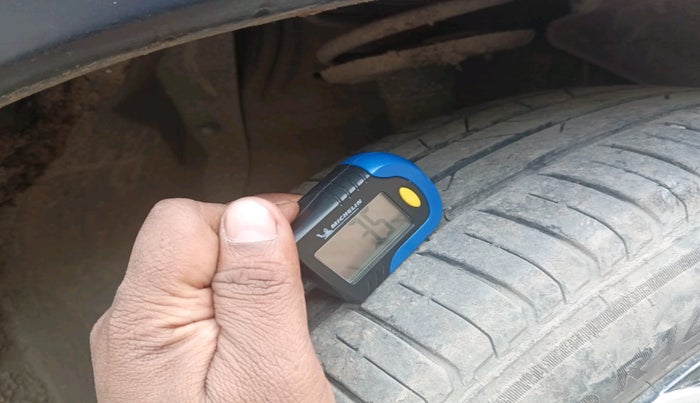 2019 Maruti Vitara Brezza VDI, Diesel, Manual, 1,44,380 km, tyre