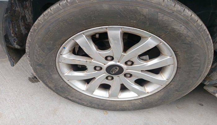 2018 Mahindra XUV500 W9 AT 1.99, Diesel, Automatic, 65,002 km, tyre