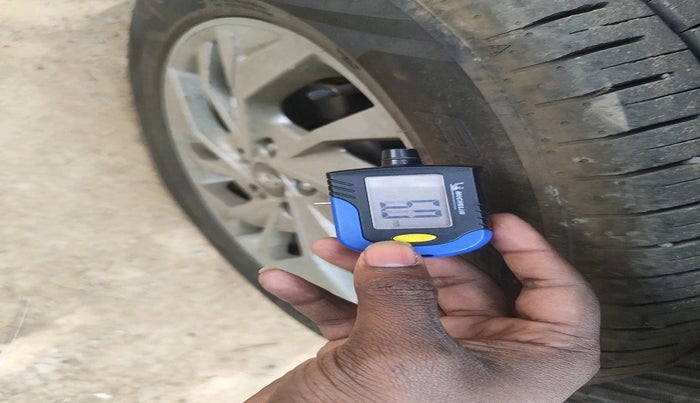 2023 Hyundai Creta SX 1.5 PETROL, Petrol, Manual, 11,849 km, tyre