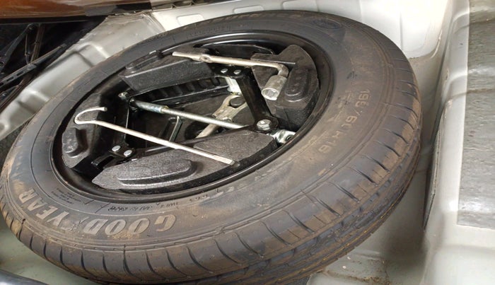 2020 Tata NEXON XZ PLUS PETROL, Petrol, Manual, 31,973 km, tyre