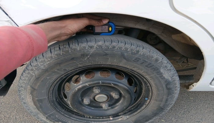 2021 Maruti Alto VXI, Petrol, Manual, 1,11,539 km, tyre