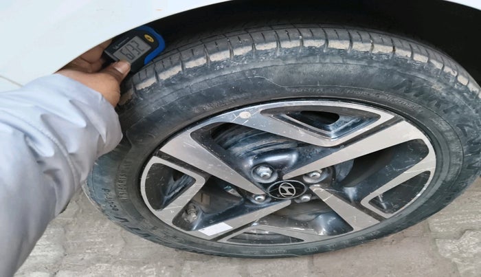 2023 Hyundai AURA SX 1.2 CNG, Petrol, Manual, 45,049 km, tyre