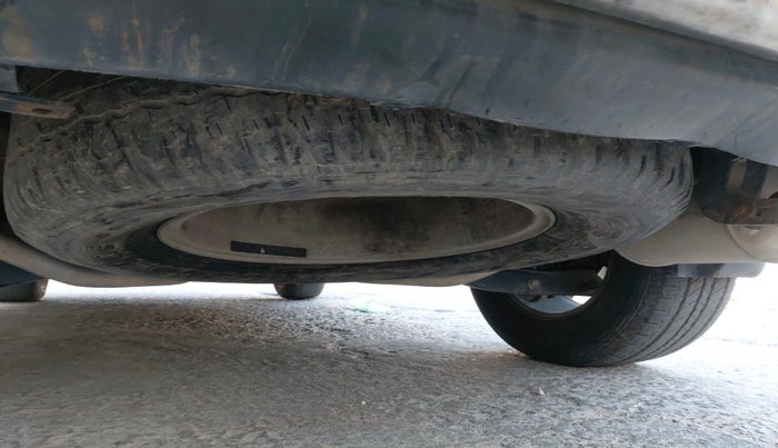 2013 Mahindra XUV500 W8, Diesel, Manual, 1,11,329 km, tyre