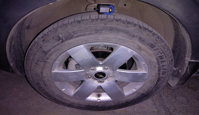 2011 Chevrolet Captiva LTZ AWD AT, Diesel, Automatic, 99,696 km, tyre