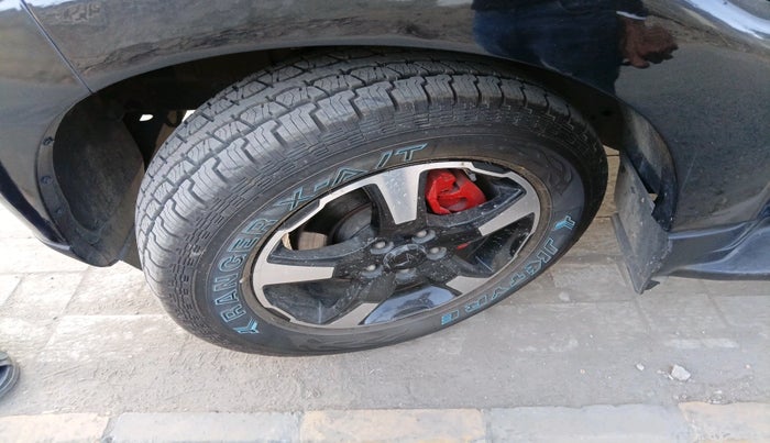 2023 Mahindra SCORPIO CLASSIC S11 7STR, Diesel, Manual, 81,979 km, tyre