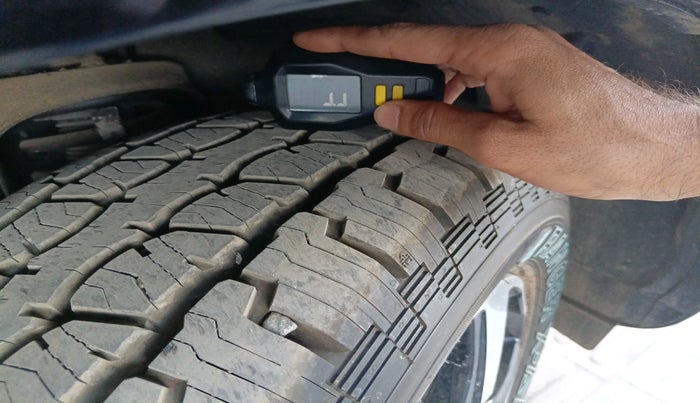 2023 Mahindra SCORPIO CLASSIC S11 7STR, Diesel, Manual, 81,979 km, tyre