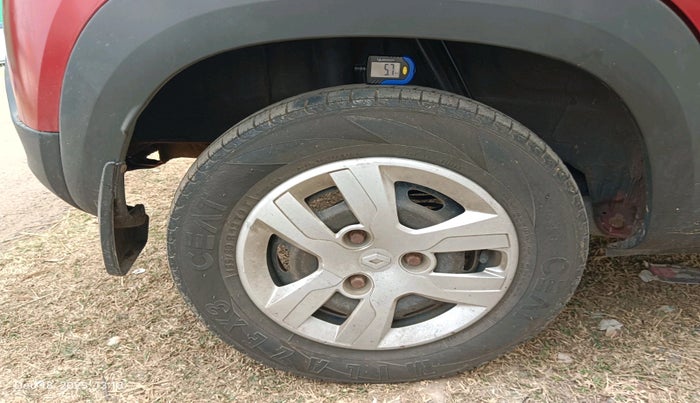 2018 Renault Kwid RXT 1.0, Petrol, Manual, 80,728 km, tyre